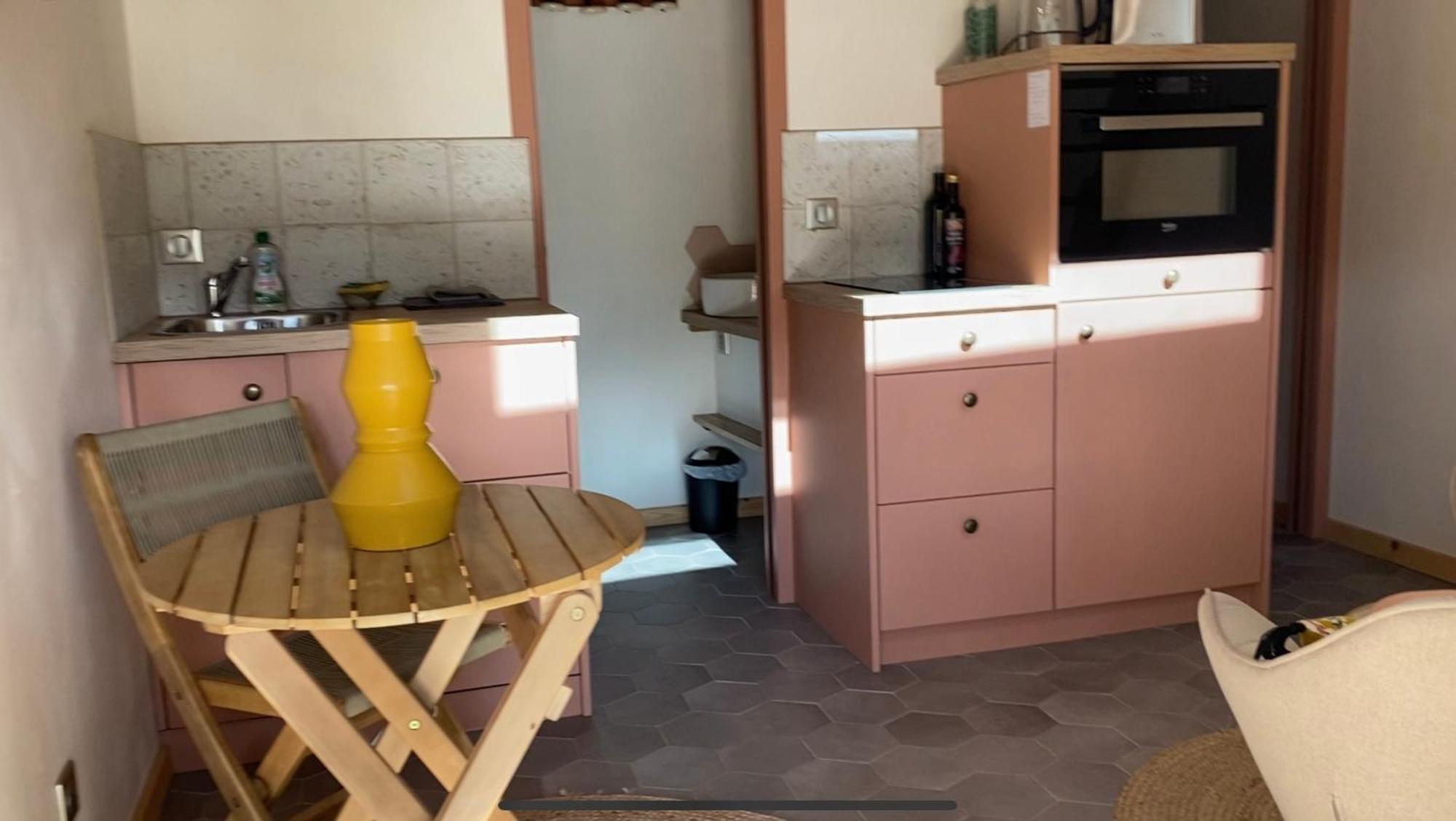 Tiny House De Tempoyrac Villa La Rochette  ภายนอก รูปภาพ
