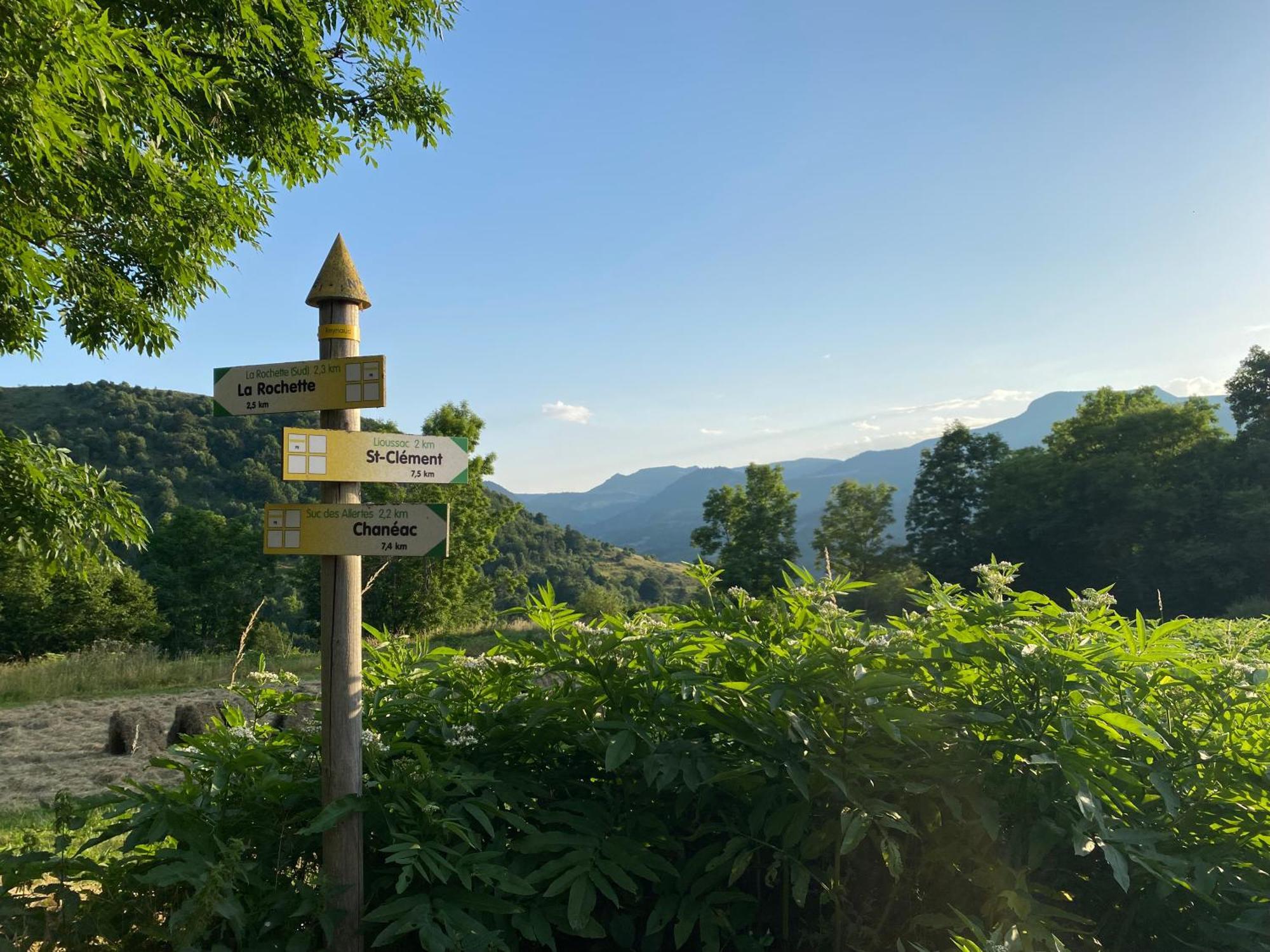 Tiny House De Tempoyrac Villa La Rochette  ภายนอก รูปภาพ