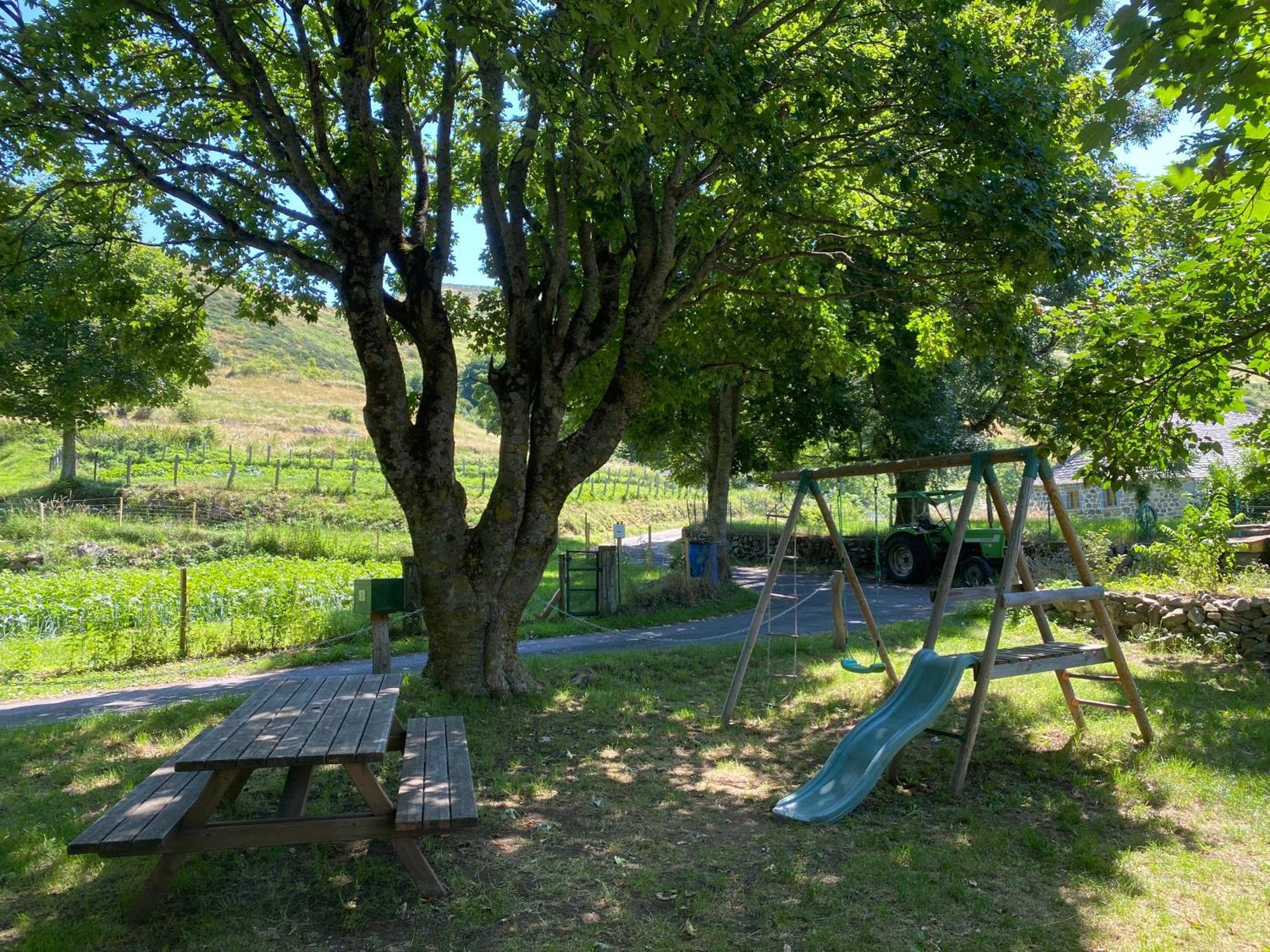 Tiny House De Tempoyrac Villa La Rochette  ภายนอก รูปภาพ